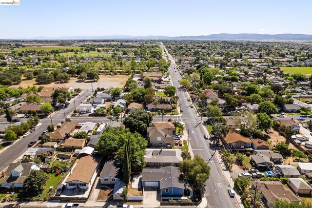 418 Ohara Ave, Oakley, CA 94561