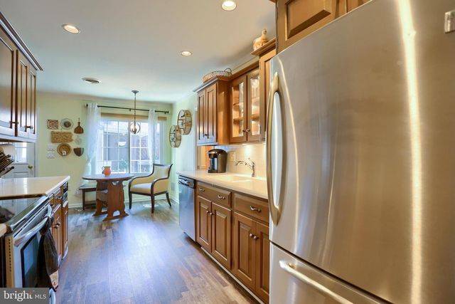 49 DEVONSHIRE SQ, Mechanicsburg, PA 17050