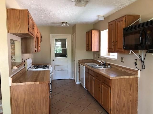 14002 Kathi Lynn Lane, Sugar Land, TX 77498
