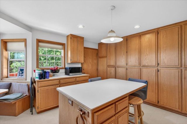 1020 Walker Avenue, Ashland, OR 97520