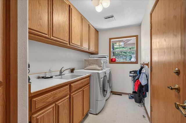 1020 Walker Avenue, Ashland, OR 97520