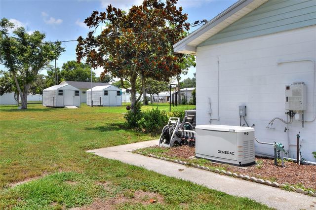 6739 FARRIS DRIVE, Lakeland, FL 33811