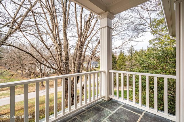 154 Totem Rd, Louisville, KY 40207