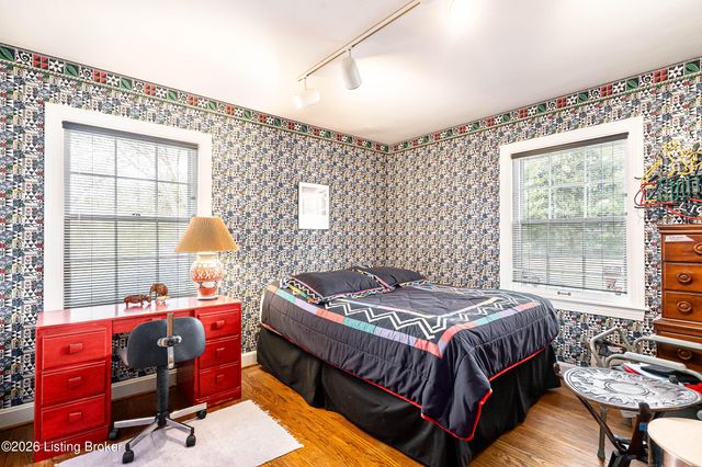 154 Totem Rd, Louisville, KY 40207