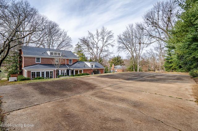 154 Totem Rd, Louisville, KY 40207