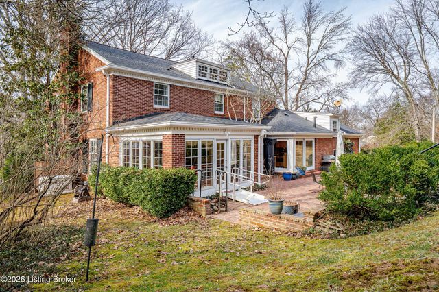 154 Totem Rd, Louisville, KY 40207