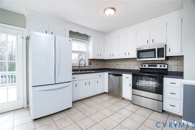 11503 Deep Hollow Ct, Midlothian, VA 23112