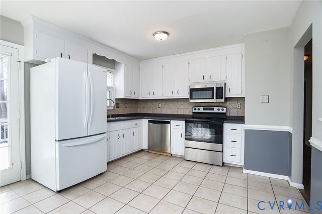 11503 Deep Hollow Ct, Midlothian, VA 23112