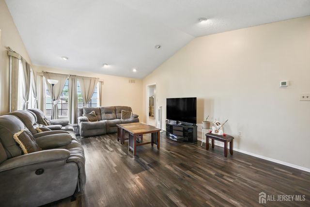 2 John Tyler Court D, Monroe, NJ 08831