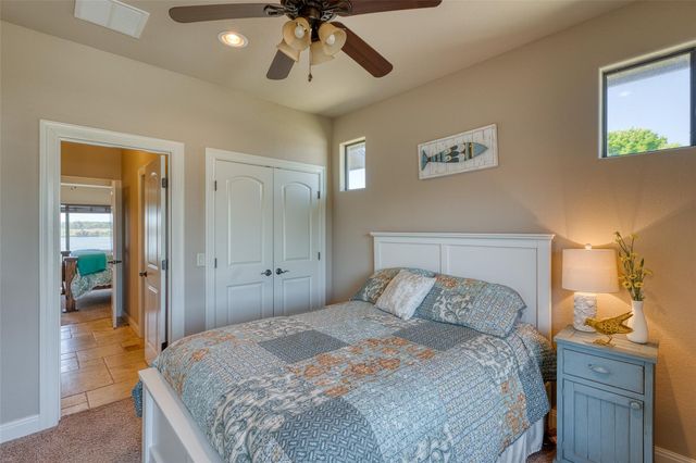 517 Reynolds ST, Kingsland, TX 78639