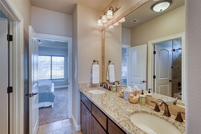 517 Reynolds ST, Kingsland, TX 78639