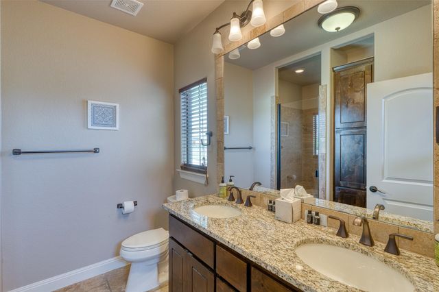 517 Reynolds ST, Kingsland, TX 78639