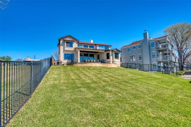 517 Reynolds ST, Kingsland, TX 78639