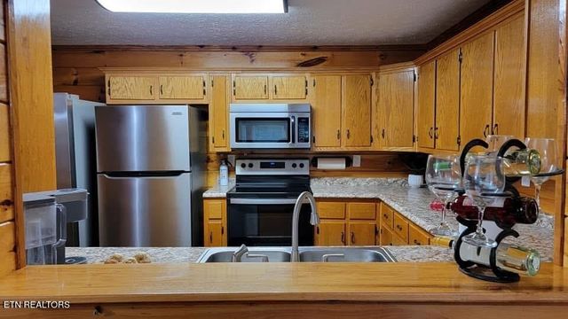 114 Ashley Rd, Jamestown, TN 38556