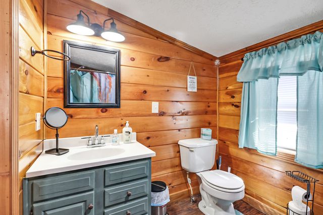 114 Ashley Rd, Jamestown, TN 38556