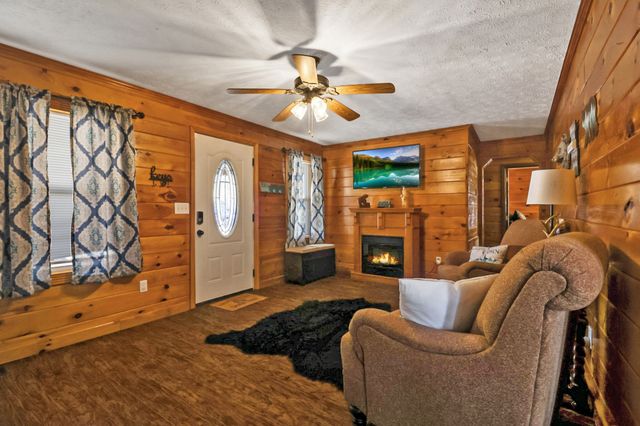 114 Ashley Rd, Jamestown, TN 38556