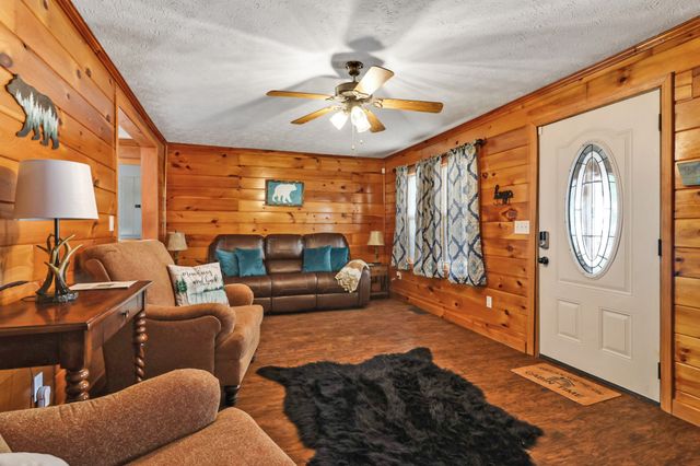 114 Ashley Rd, Jamestown, TN 38556