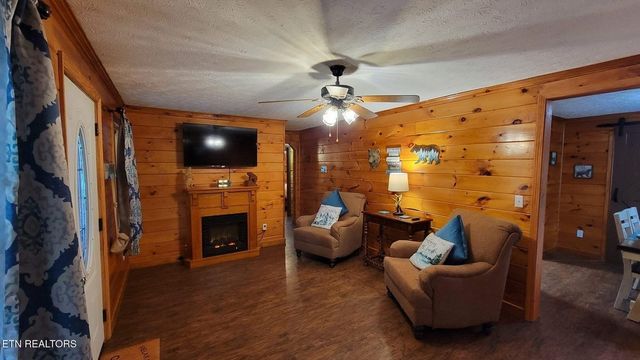 114 Ashley Rd, Jamestown, TN 38556