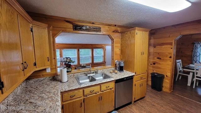 114 Ashley Rd, Jamestown, TN 38556