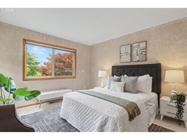 8011 Se 108TH Ave, Portland, OR 97266