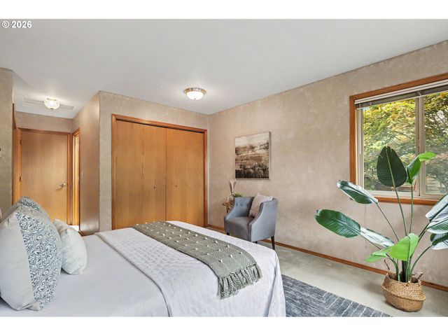 8011 Se 108TH Ave, Portland, OR 97266