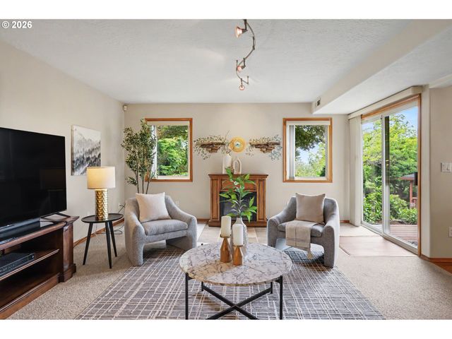 8011 Se 108TH Ave, Portland, OR 97266