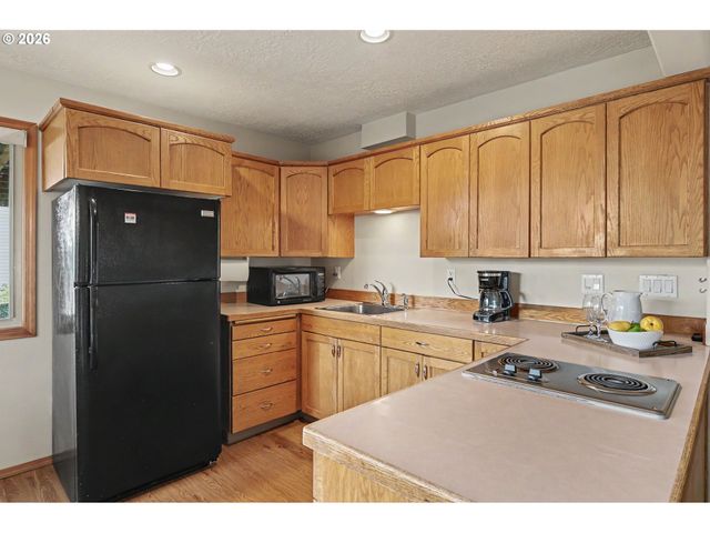 8011 Se 108TH Ave, Portland, OR 97266