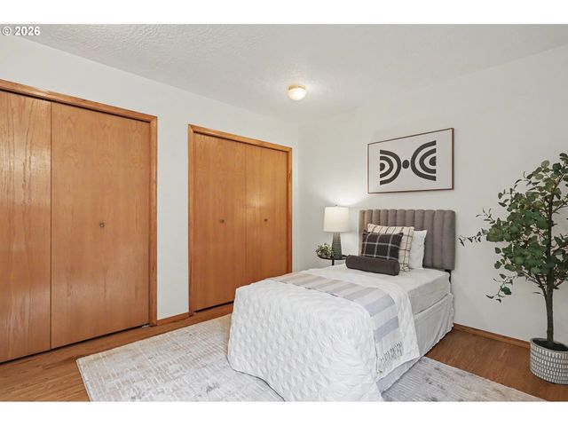 8011 Se 108TH Ave, Portland, OR 97266
