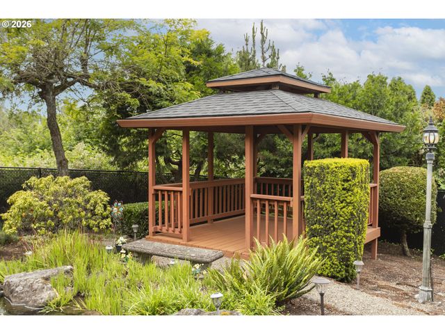 8011 Se 108TH Ave, Portland, OR 97266