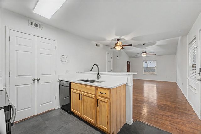 4805 Bonita Place, Springdale, AR 72762