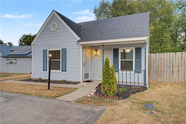 4805 Bonita Place, Springdale, AR 72762