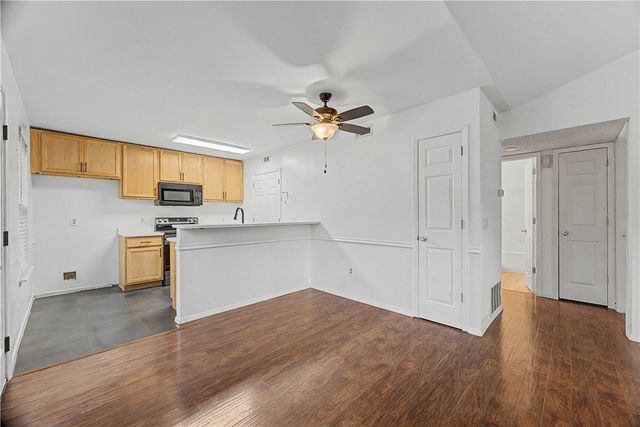 4805 Bonita Place, Springdale, AR 72762