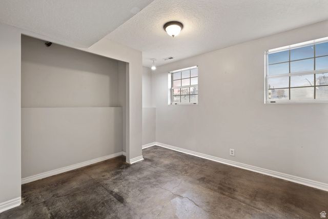 1602 E SEGO LILY DR, Sandy, UT 84092