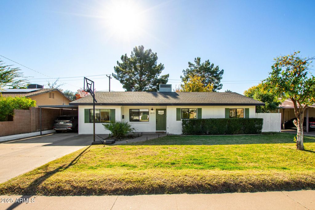 2613 E PIERSON Street, Phoenix, AZ 85016