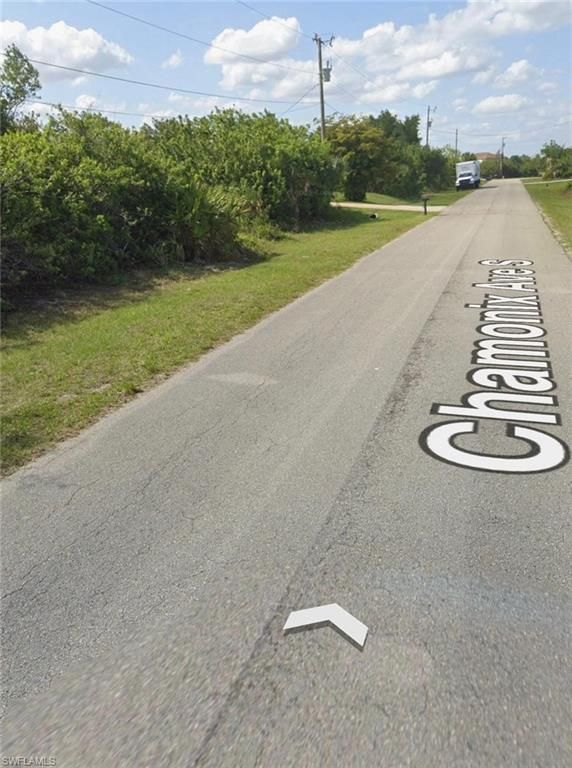 528 Chamonix AVE S, LEHIGH ACRES, FL 33974 — photo 2