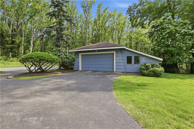 930 Lake Road, Webster, NY 14580