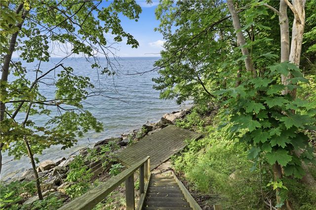 930 Lake Road, Webster, NY 14580