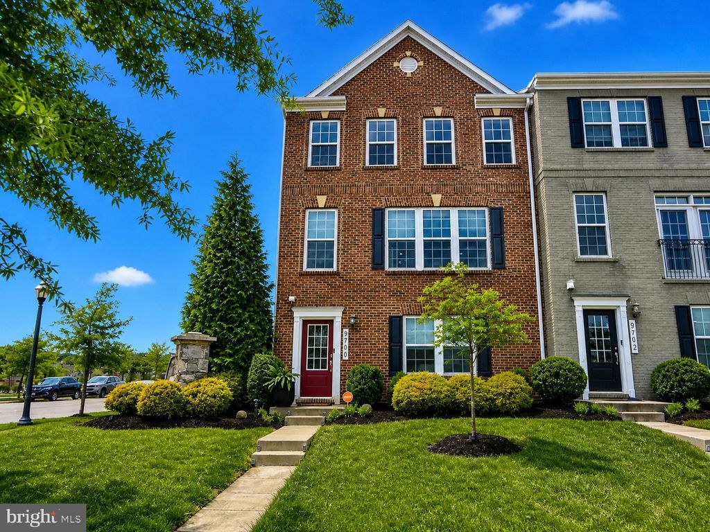 Image 1 of property listing at 9700 CENTRAL PARK DR, Upper Marlboro, MD 20772