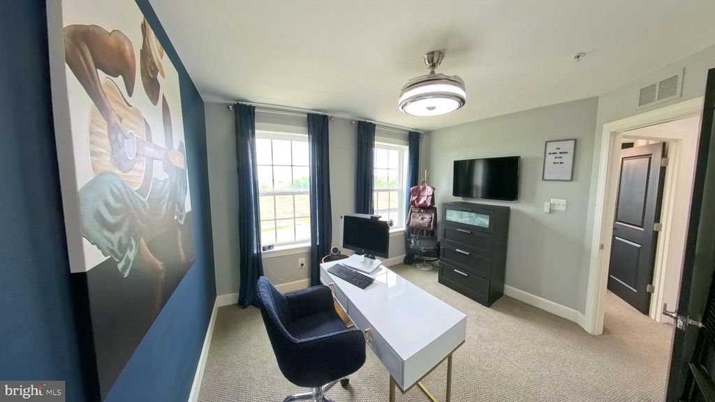 Image 34 of property listing at 9700 CENTRAL PARK DR, Upper Marlboro, MD 20772