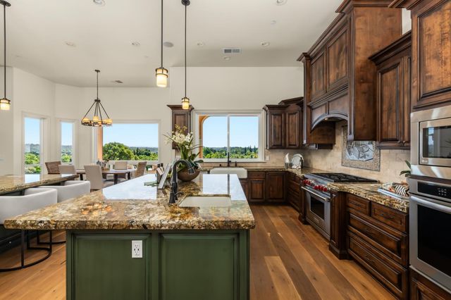 2385 Bald Hill Rd, Auburn, CA 95603