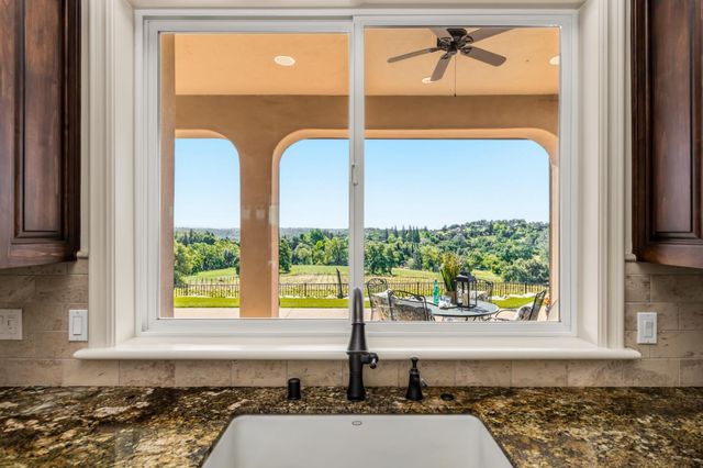 2385 Bald Hill Rd, Auburn, CA 95603