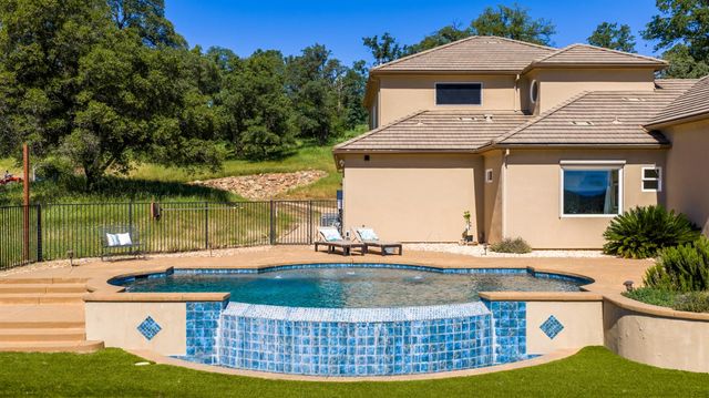 2385 Bald Hill Rd, Auburn, CA 95603