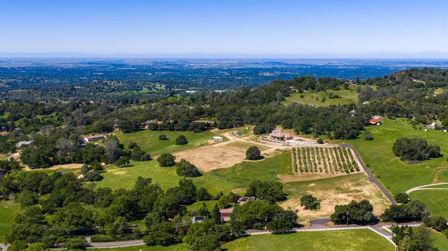 2385 Bald Hill Rd, Auburn, CA 95603