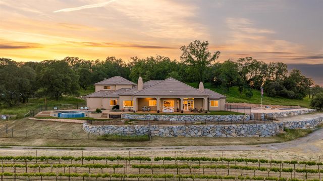 2385 Bald Hill Rd, Auburn, CA 95603