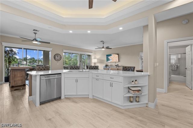 658 Vintage Reserve CIR S 7C, Naples, FL 34119