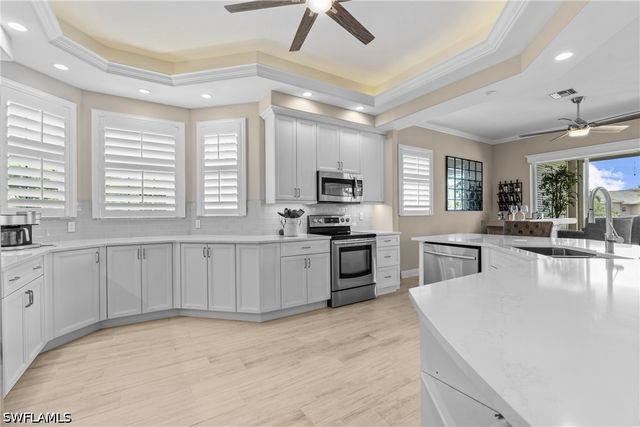 658 Vintage Reserve CIR S 7C, Naples, FL 34119