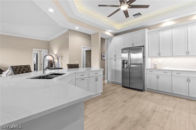 658 Vintage Reserve CIR S 7C, Naples, FL 34119