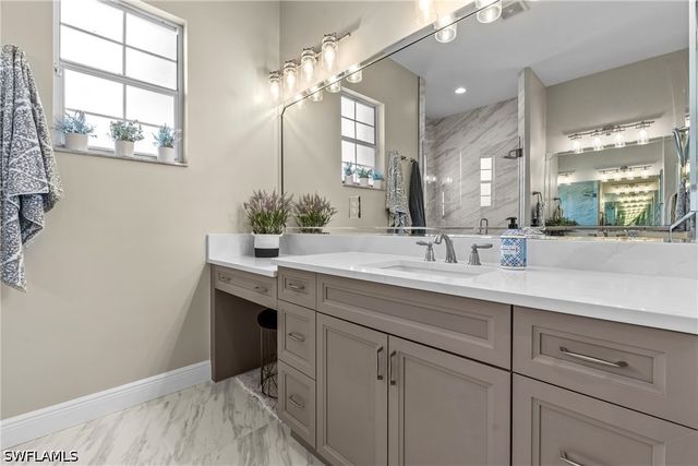 658 Vintage Reserve CIR S 7C, Naples, FL 34119