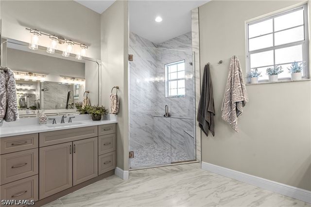 658 Vintage Reserve CIR S 7C, Naples, FL 34119