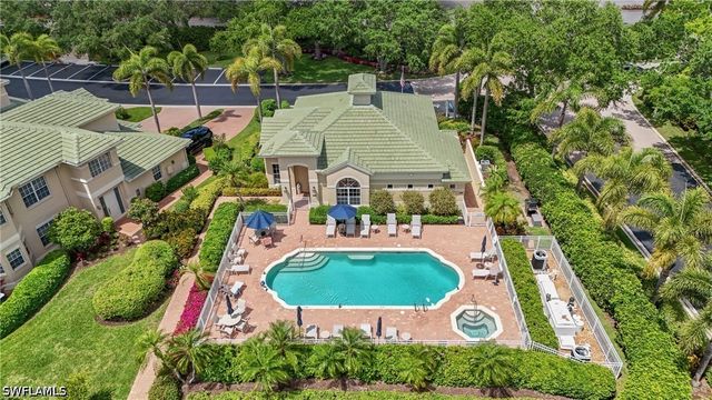 658 Vintage Reserve CIR S 7C, Naples, FL 34119